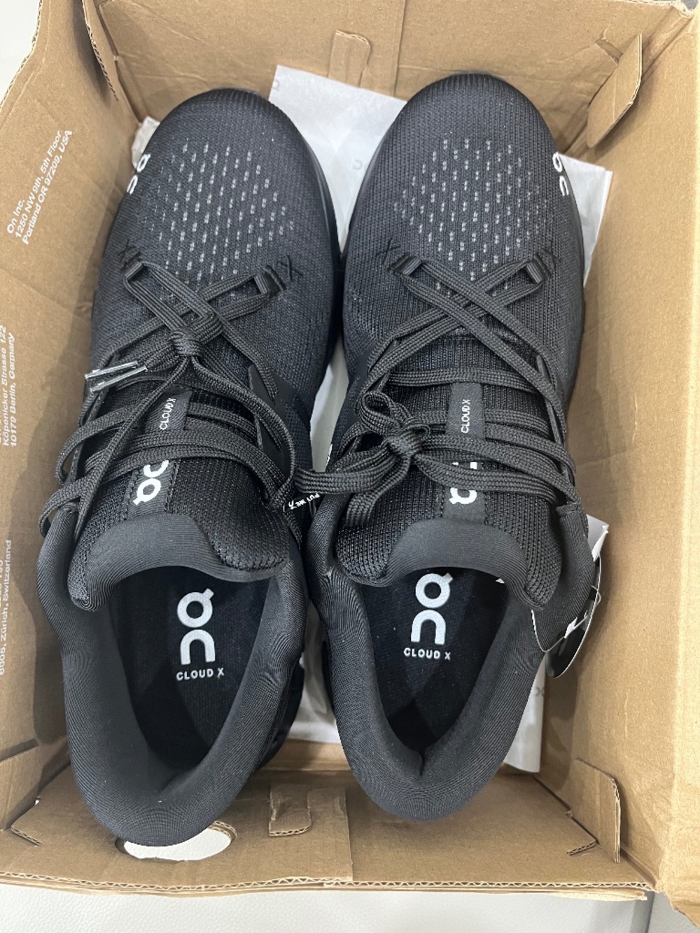 On cloud sneakers men, size 9.5, black